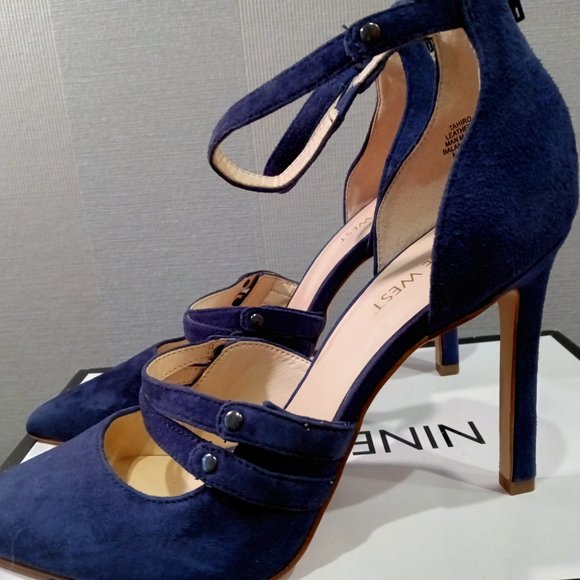 NAVY TAHIRO  NINE WEST size 9 - Picture 6 of 10